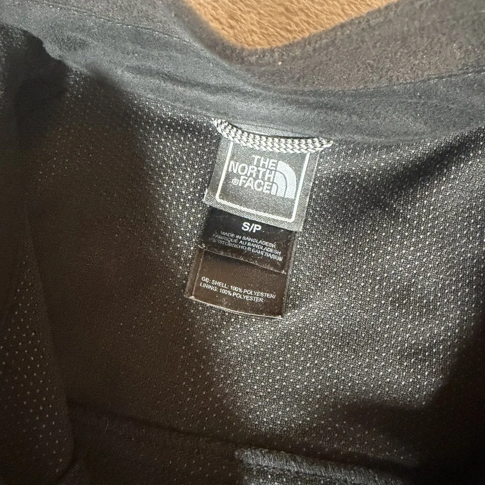 The North Face Mens WindWall Softshell Jacket Black Full Zip Size Small Fleece